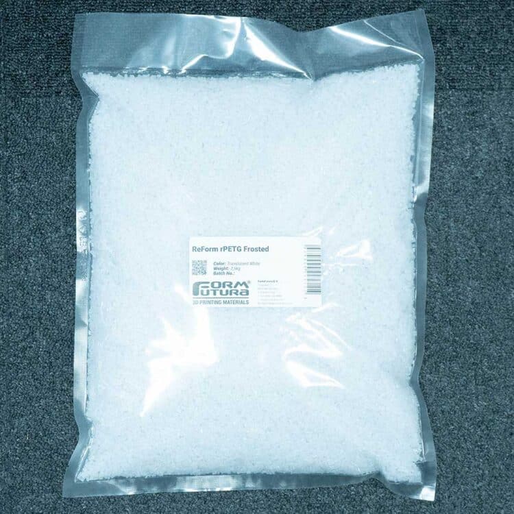 Formfutura ReForm rPETG Frosted granulaatti