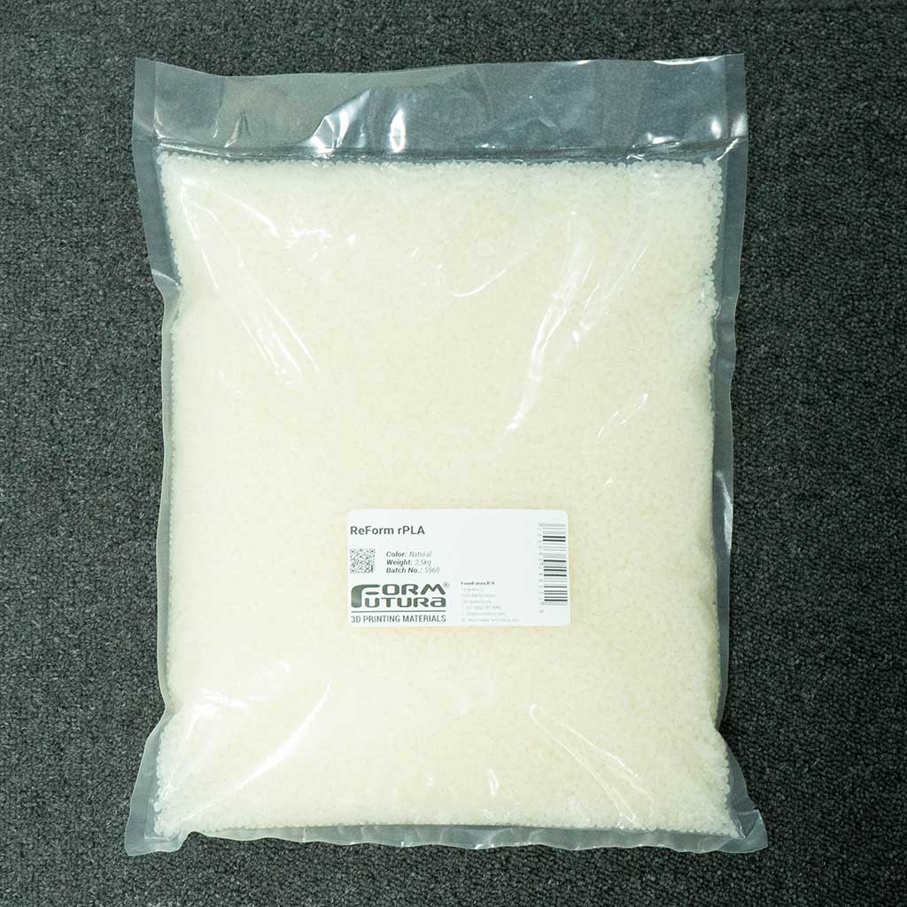 Formfutura ReForm rPLA granulaatti