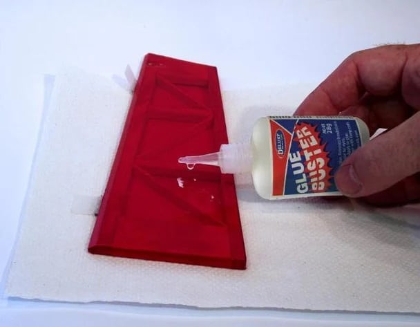 Deluxe Materials Glue Buster liuotin - Image 3