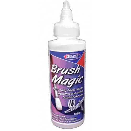 Deluxe Materials Brush Magic siveltimien puhdistusaine